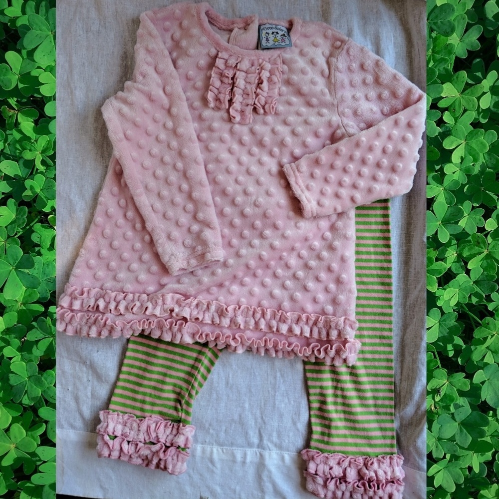 Three Sisters minky spring outfit